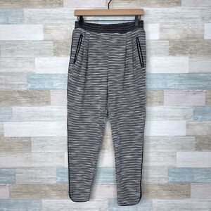 H&M Textured Striped Pleated Jogger Sweatpants Gray Black Curve Hem Womens Small